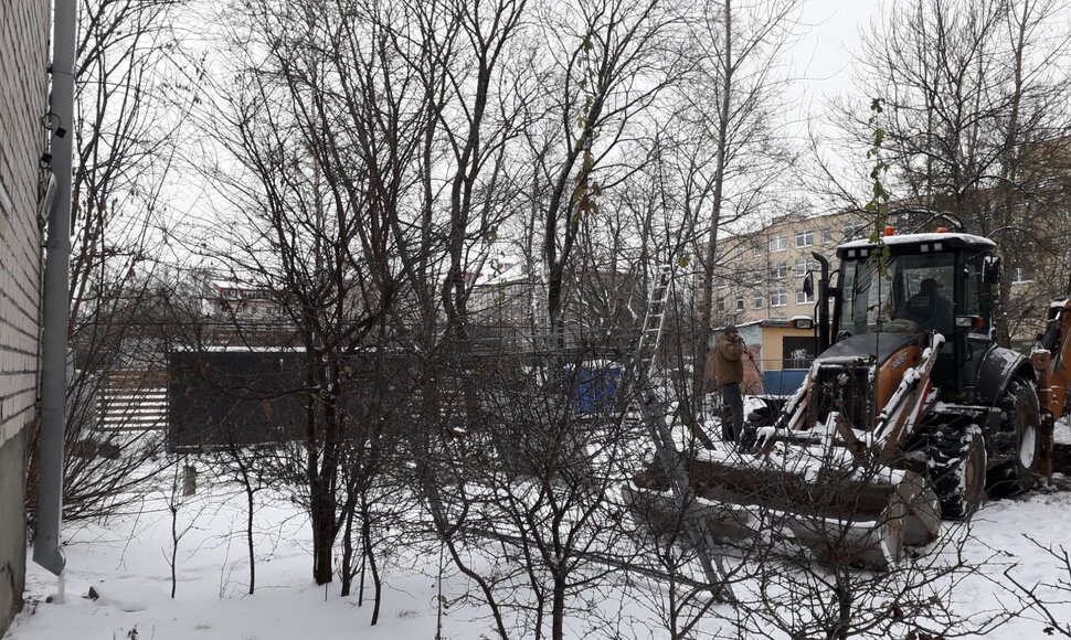 Požeminių konteinerių aik&scaron;telės įrengimas Algirdo gatvėje
