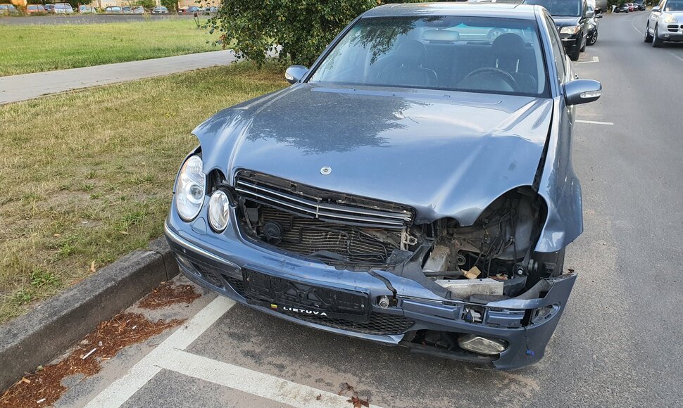 Apleisti automobiliai Fabijoni&scaron;kėse