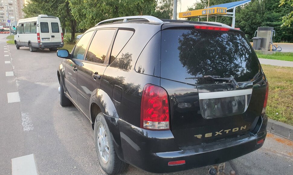 Apleisti automobiliai Fabijoni&scaron;kėse