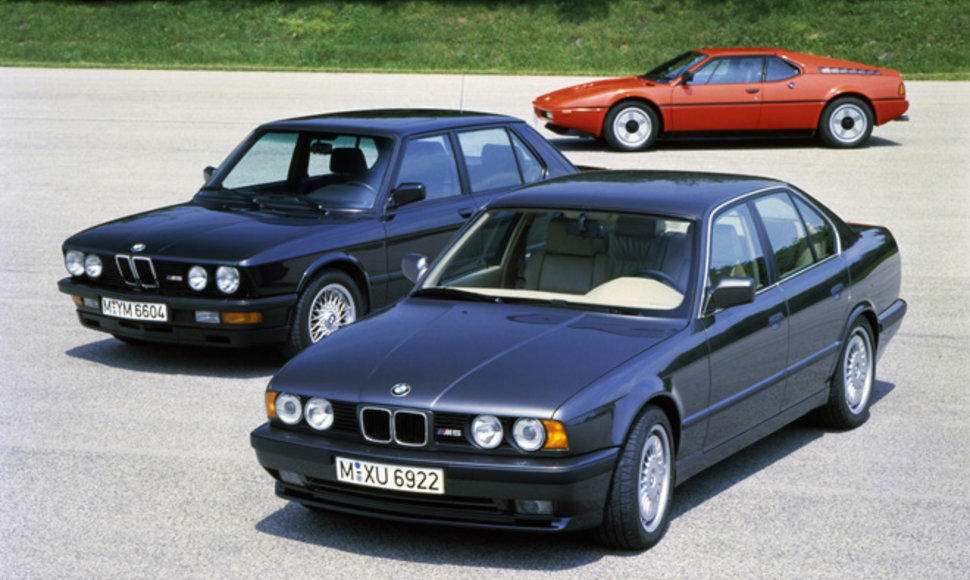 BMW M5 (E28 ir E34) bei BMW M1