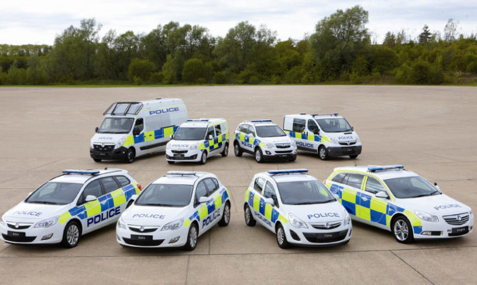 „Vauxhall“ policijos automobiliai