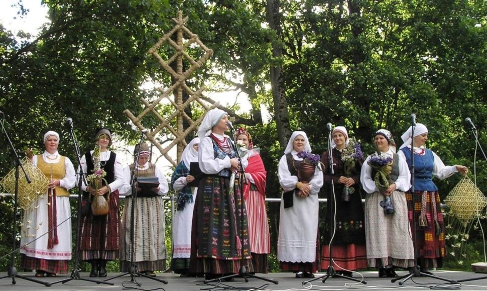 Folkloro ansamblis „Imsrė“ 