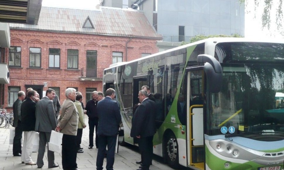 Lietuviškas elektrinis autobusas „L-Bus City Smile 10E“