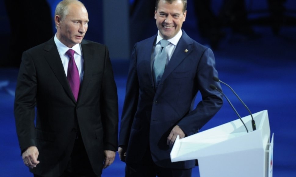 D.Medvedevas ir V.Putinas partijos suvažiavime