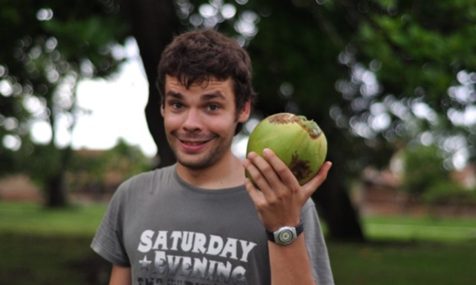 Bandome ativerti kokosą