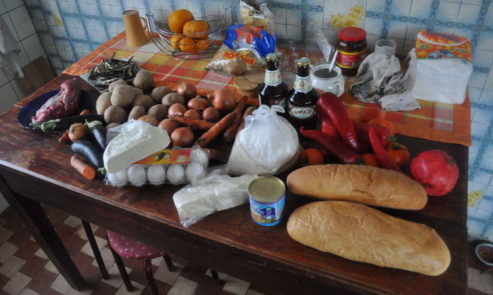 Šitiek maisto produktų nusipirkome už 60 litų Zugdidžio turguje