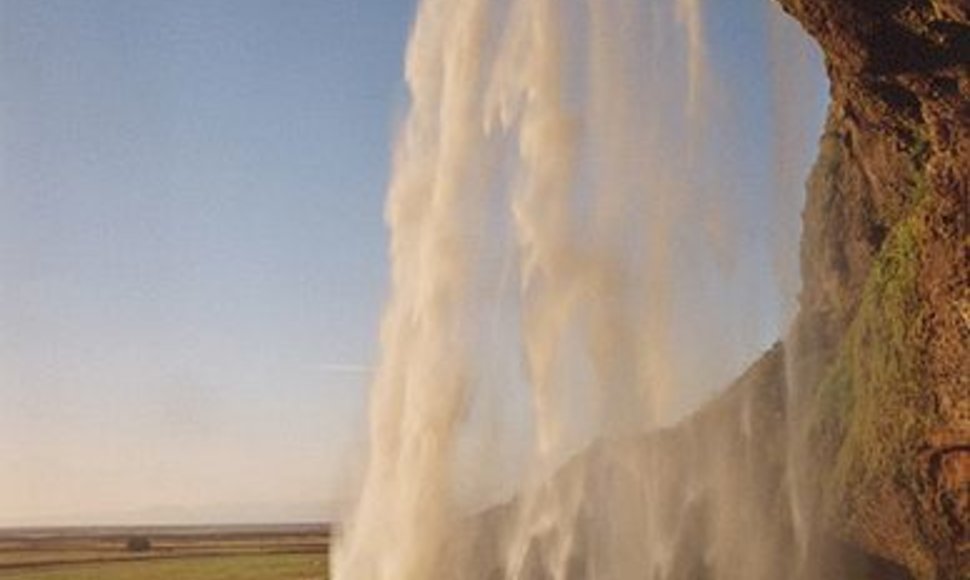 Seljalandsfoss krioklys - vienas gražiausių visoje Islandijoje