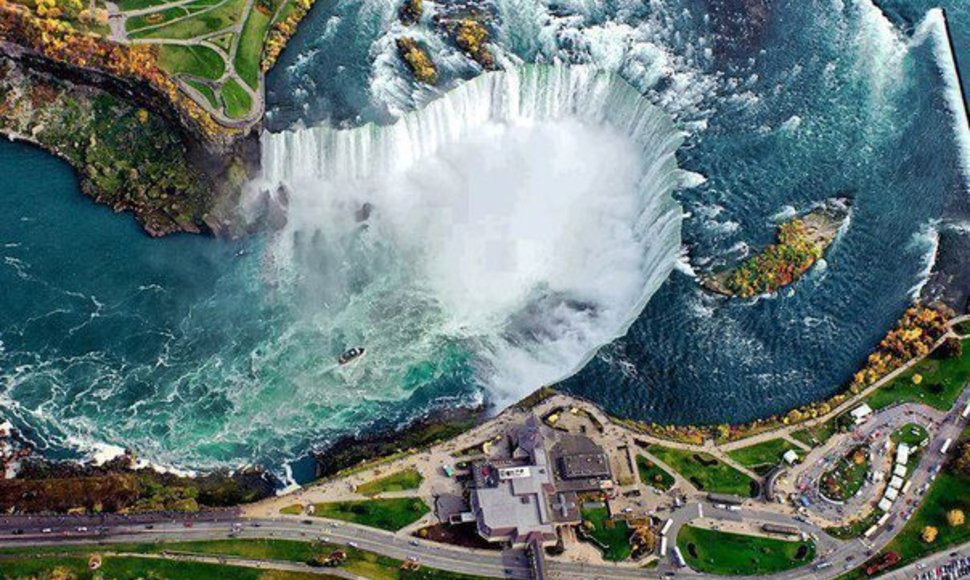 Niagaros krioklys dažnai traukia ir turistus, ir įvairaus plauko nuotykių bei adrenalino mėgėjus