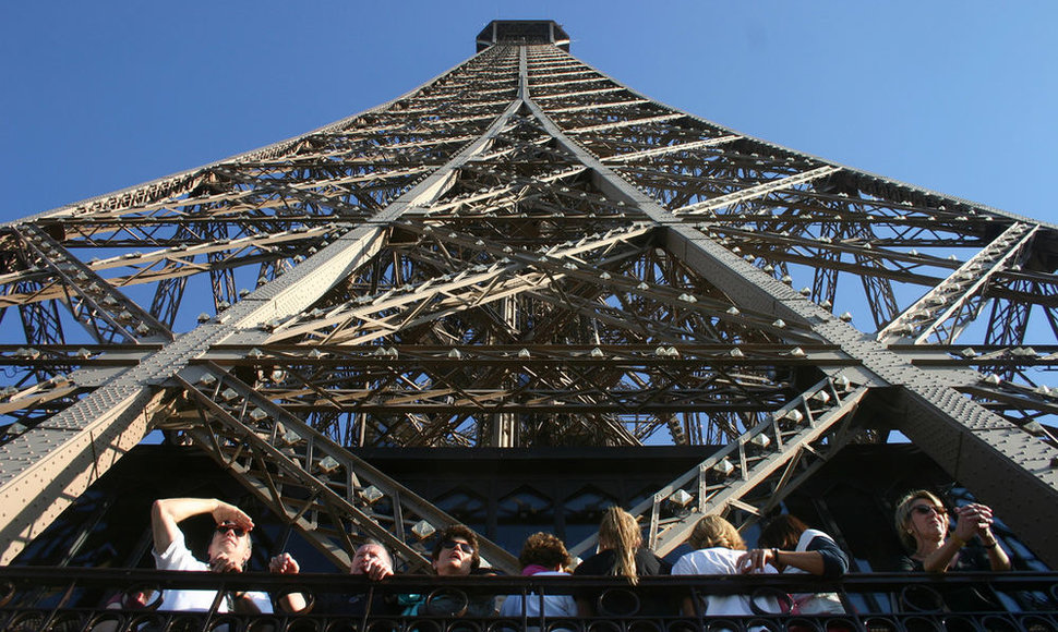 Prancūzų valdžia mokys savo gyventojus mandagaus elgesio su turistais