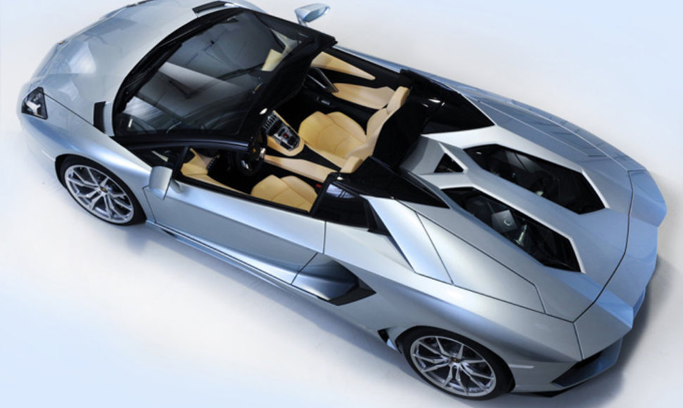 „Lamborghini Aventador LP 700-4 Roadster“