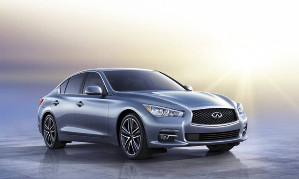 „Infiniti Q50“