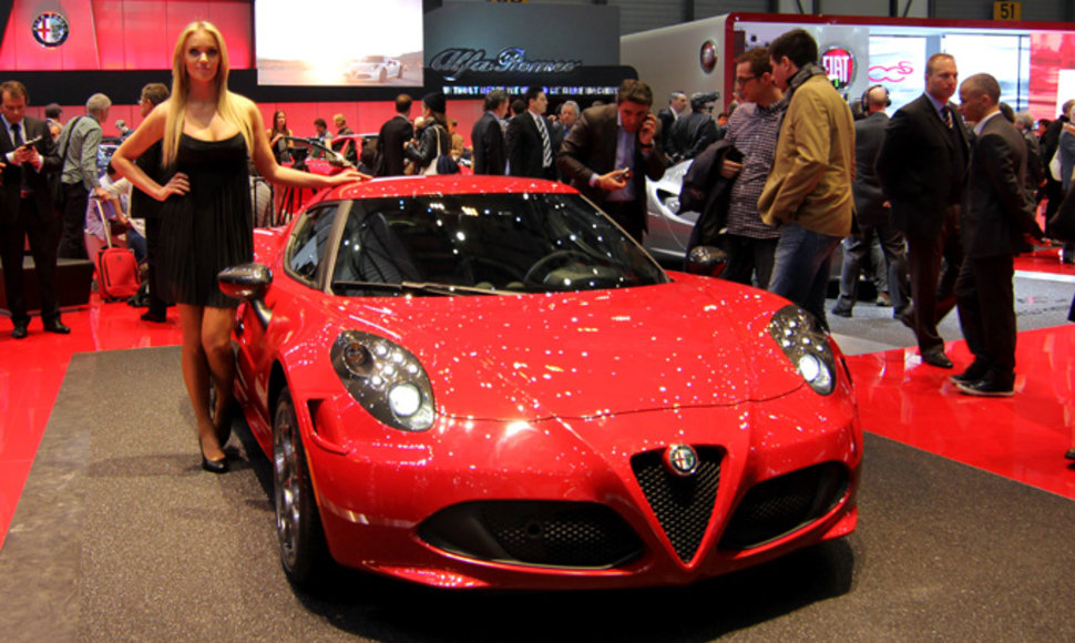 "Alfa Romeo 4C"