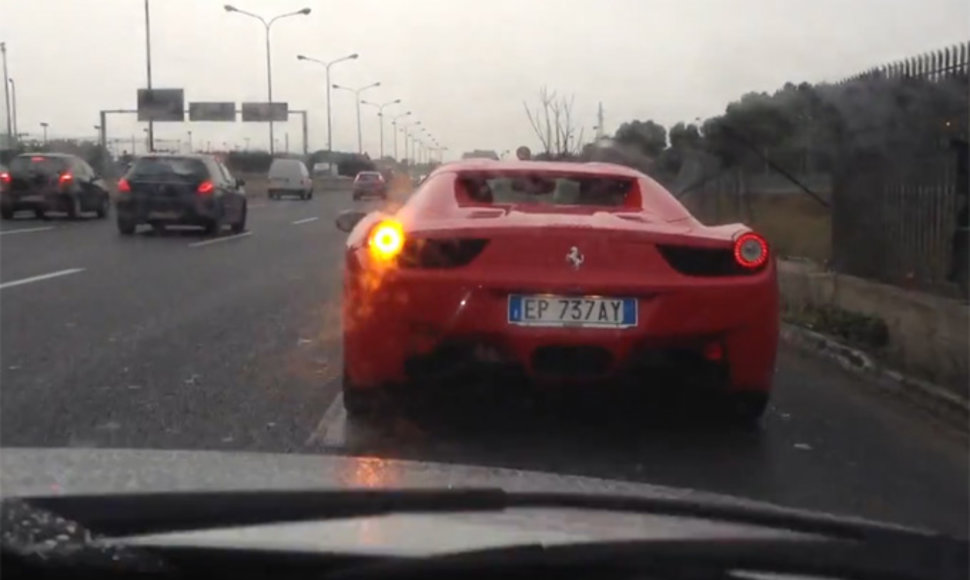 „Ferrari 458 Spider“ avarija