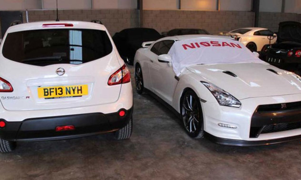 „Nissan Qashqai“ ir jo donoras – GT-R