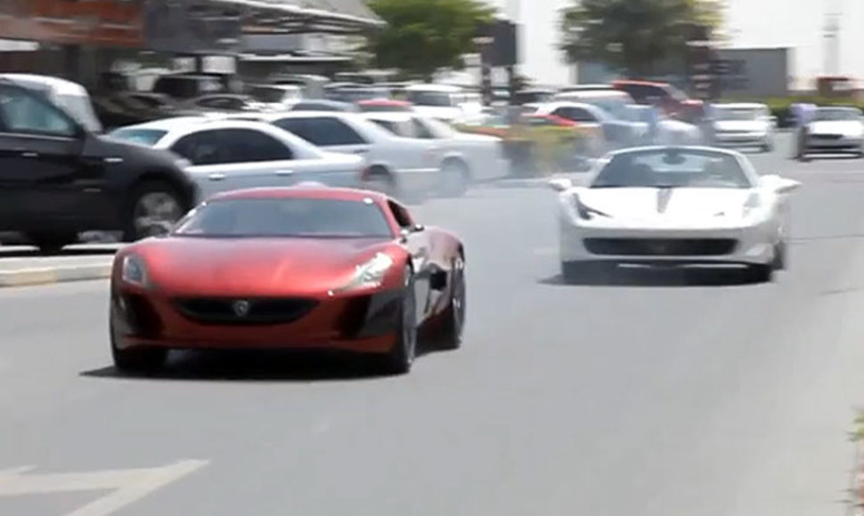 „Rimac Concept_One“ ir „Ferrari 458 Spider“