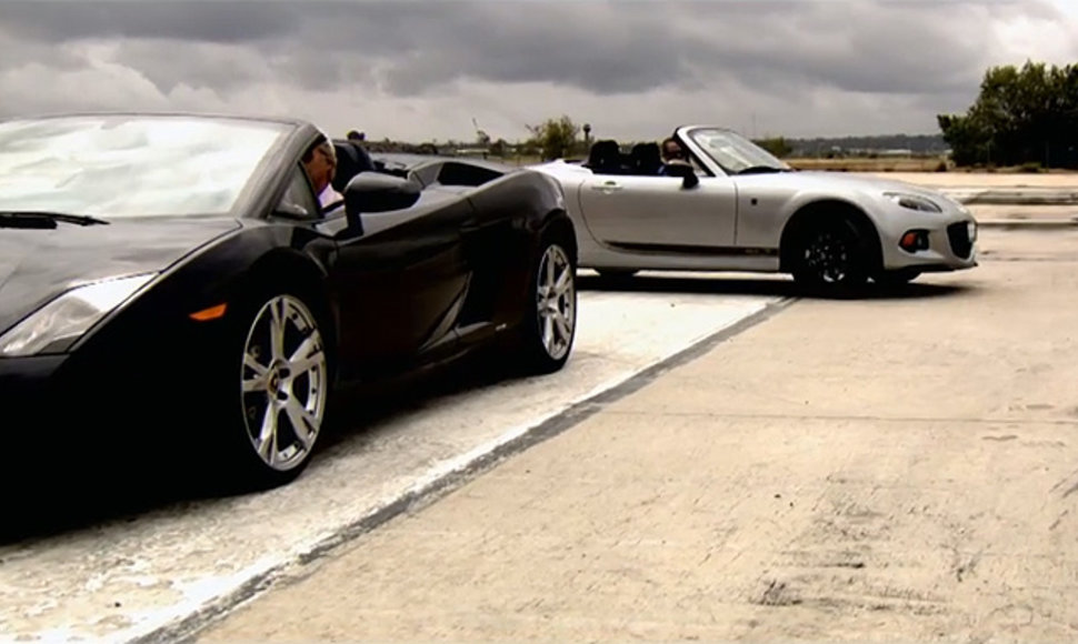 „Lamborghini Gallardo“ ir „Mazda MX-5“