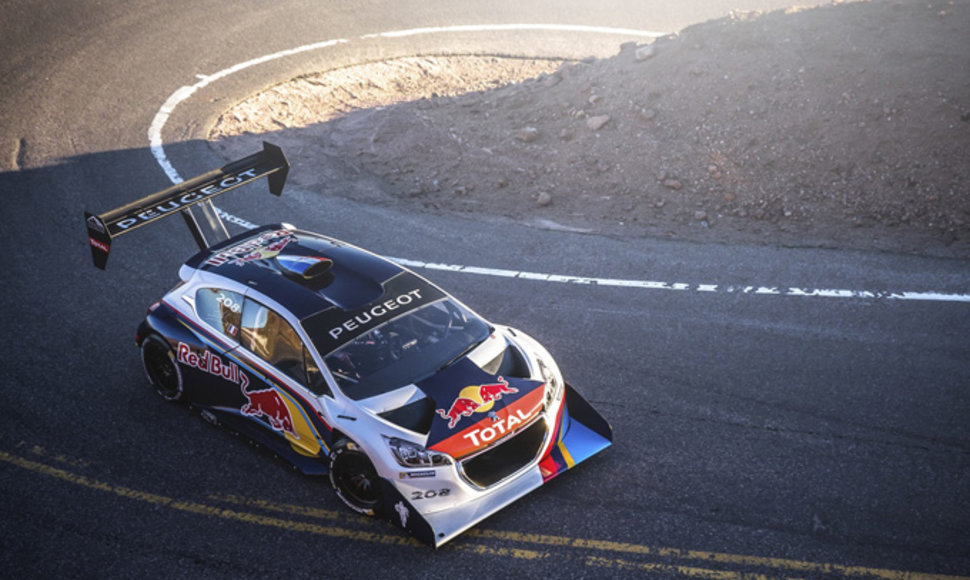 „Peugeot 208 T16 Pikes Peak“