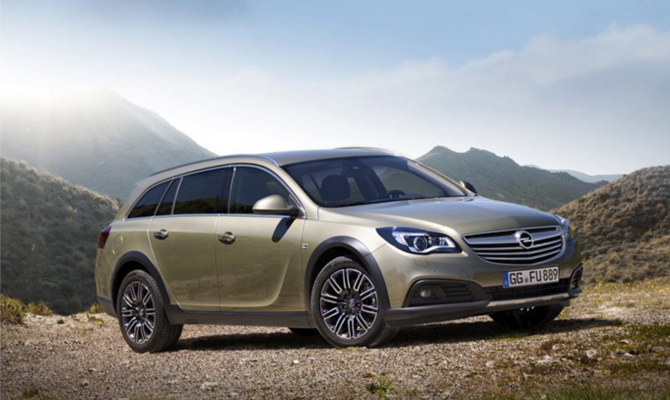 „Opel Insignia Country Tourer“