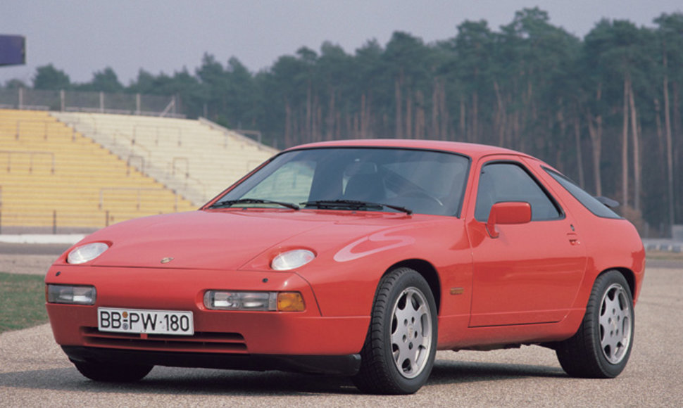 „Porsche 928“