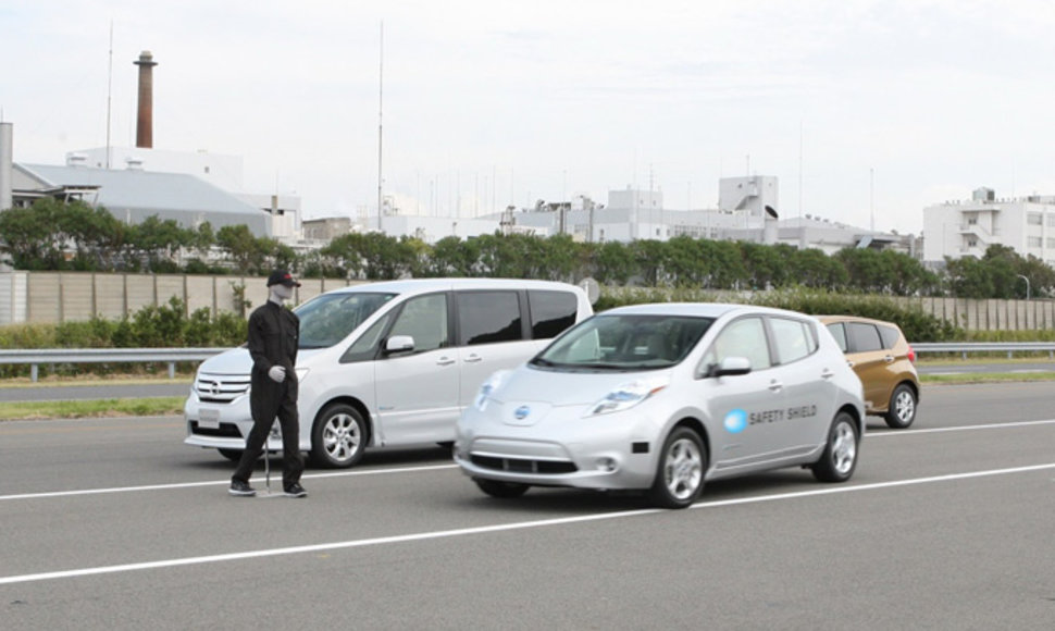 Autonominis „Nissan Leaf“ automobilis