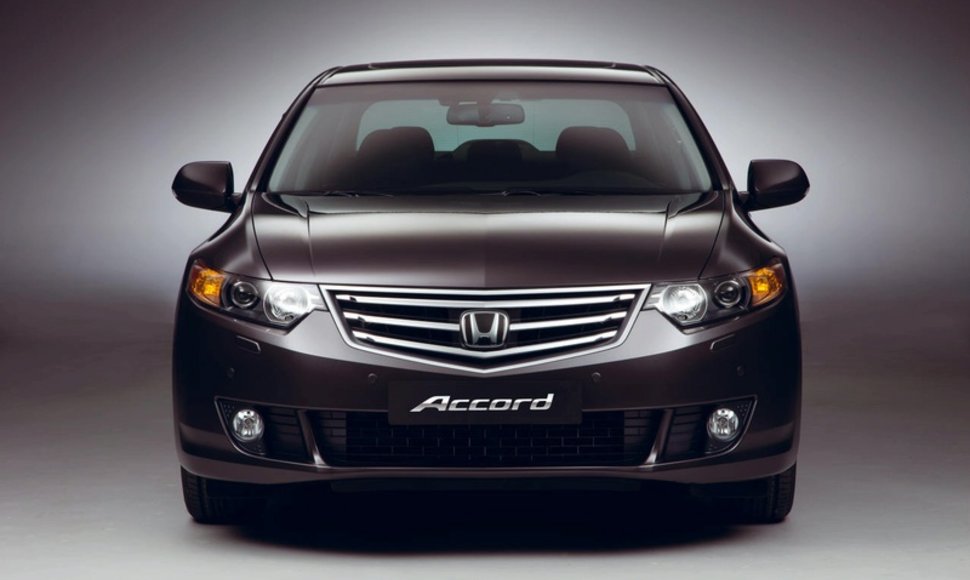 „Honda Accord“