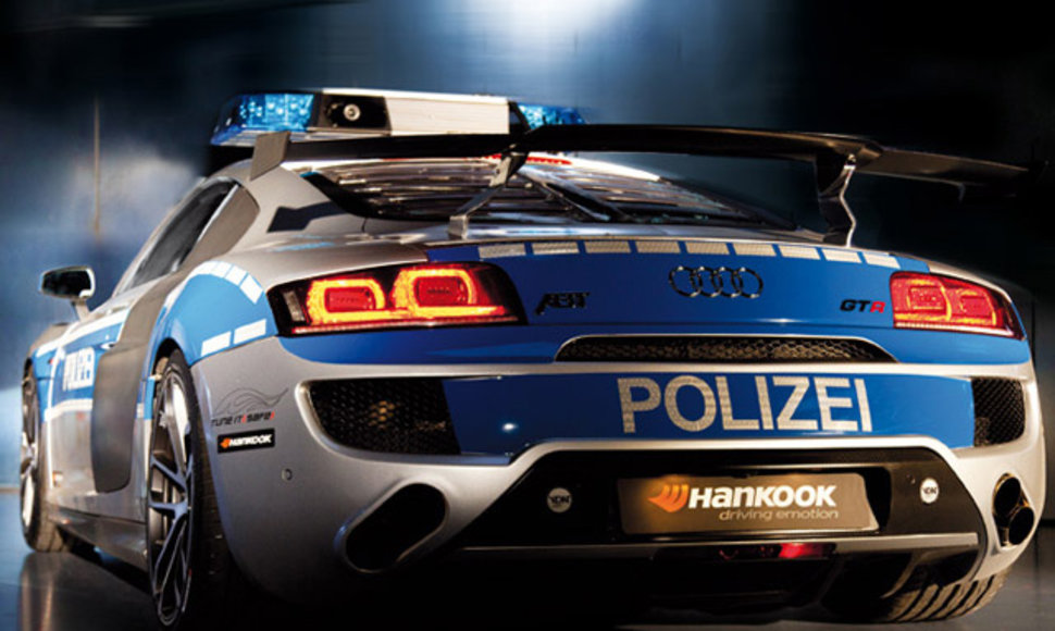 Audi R8 GTR policija 6