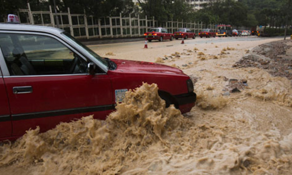 В Китае из-за  наводнений пострадали 666 тысяч человек
