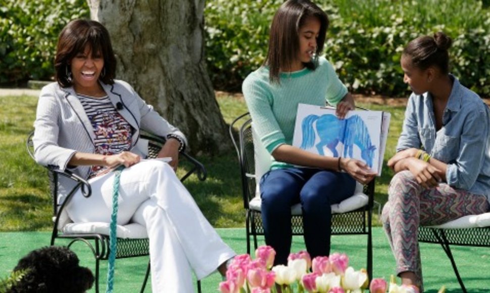 Мишель Обама с дочерьми 