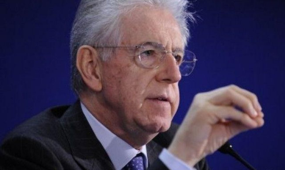 Italijos premjeras Mario Monti tikisi išgelbėti Italiją nuo finansinio kracho.