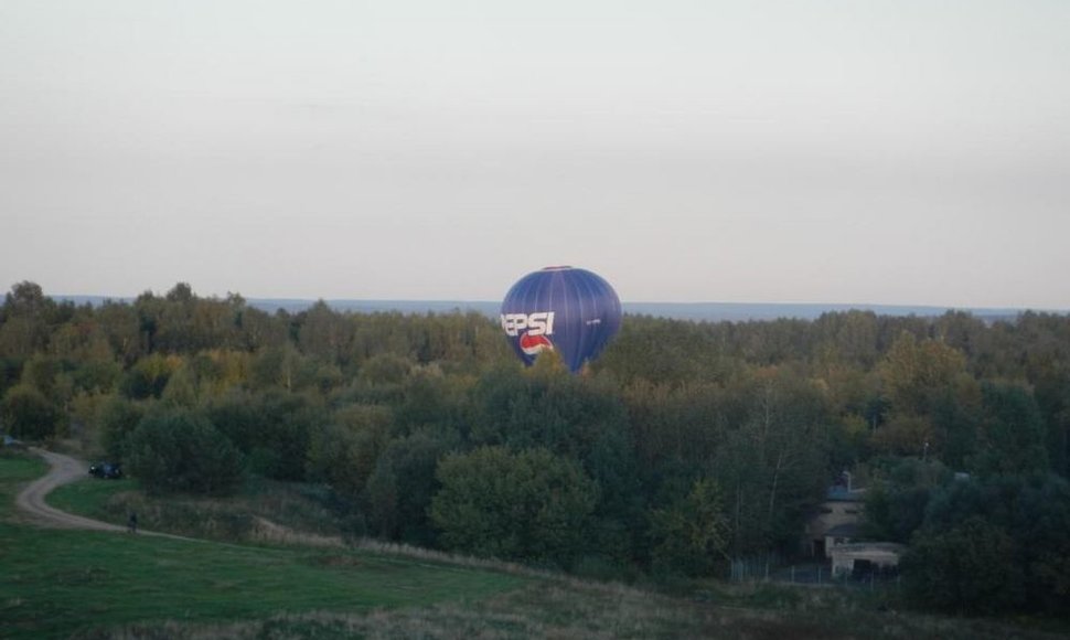 Vilniuje avariniu būdu leidosi oro balionas