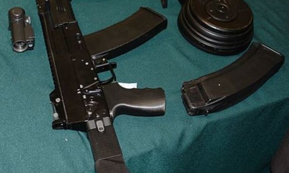 AK12