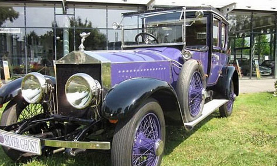Фиолетовый Rolls-Royce Николая II опять продают - за 7 млн