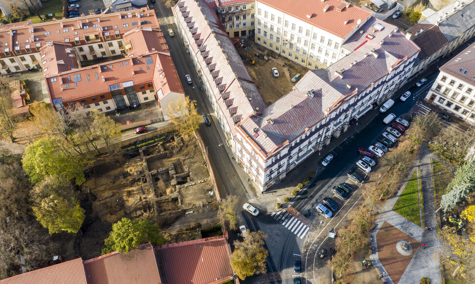 Atstatytuose Oskierkų rūmuose planuojamas prabangių butų projektas