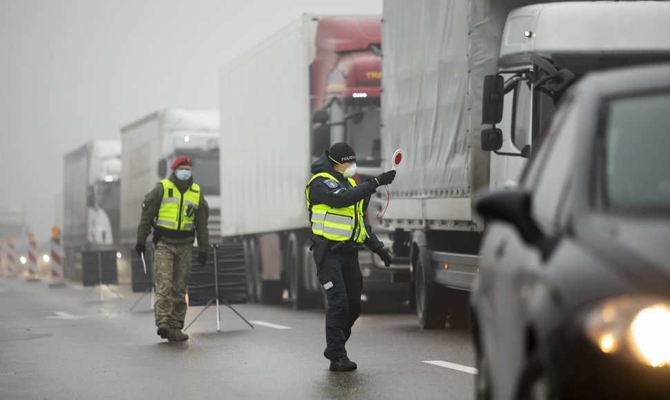 Stacionarus policijos kontrolės postas