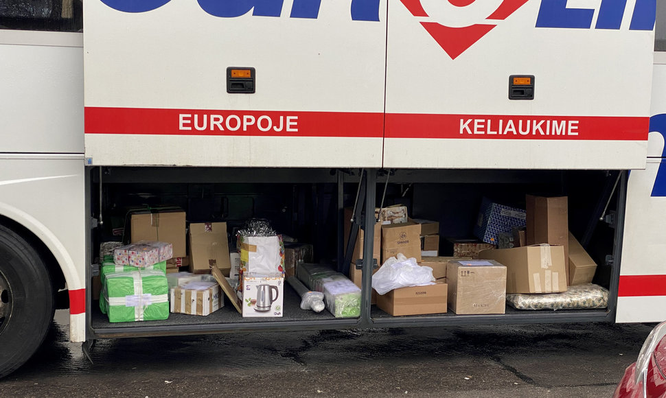 Eilės Vilniaus autobusų stoties siuntų skyriuje