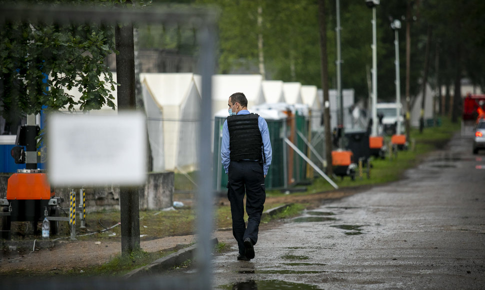 Rūdninkų stovykloje migrantai laukia sprendimo dėl prieglobsčio