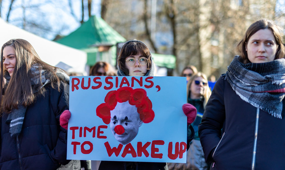 4 dienų protesto akcija prie Rusijos ambasados