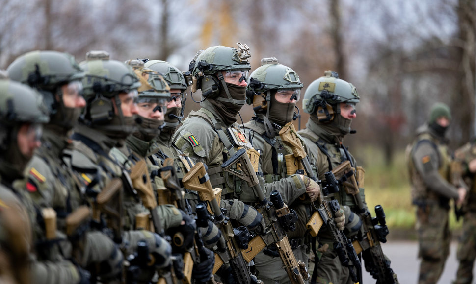 Lietuvos kariuomenės Specialiųjų operacijų pajėgų (SOP) ir NATO sąjungininkų pratybos.