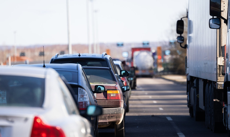 Automobilių eilė į Baltarusiją ties Medininkais