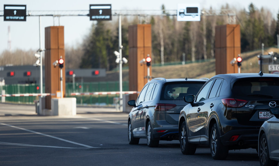 Automobilių eilė į Baltarusiją ties Medininkais