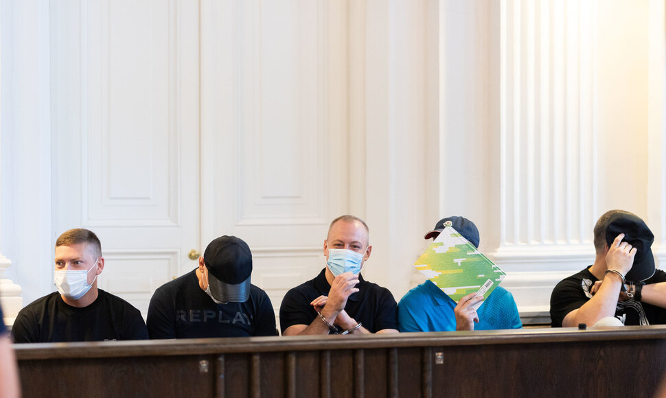 Vilniaus apygardos teismas pradėjo nagrinėti &bdquo;Džerkinių&ldquo; gaujos narkotikų kontrabandos bylą