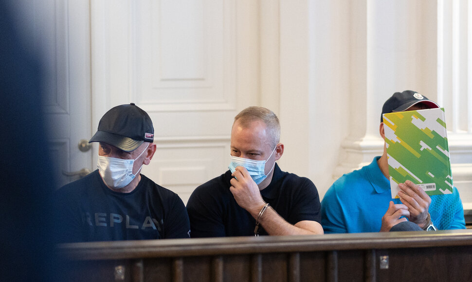 Vilniaus apygardos teismas pradėjo nagrinėti &bdquo;Džerkinių&ldquo; gaujos narkotikų kontrabandos bylą