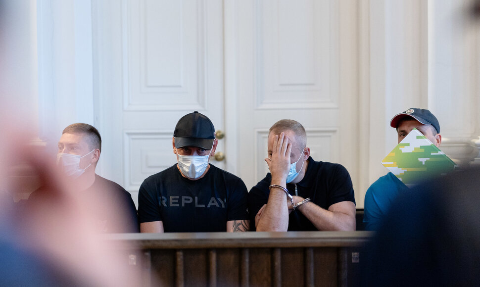 Vilniaus apygardos teismas pradėjo nagrinėti &bdquo;Džerkinių&ldquo; gaujos narkotikų kontrabandos bylą