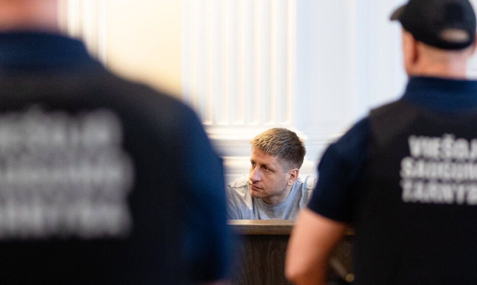 Vilniaus apygardos teismas pradėjo nagrinėti &bdquo;Džerkinių&ldquo; gaujos narkotikų kontrabandos bylą