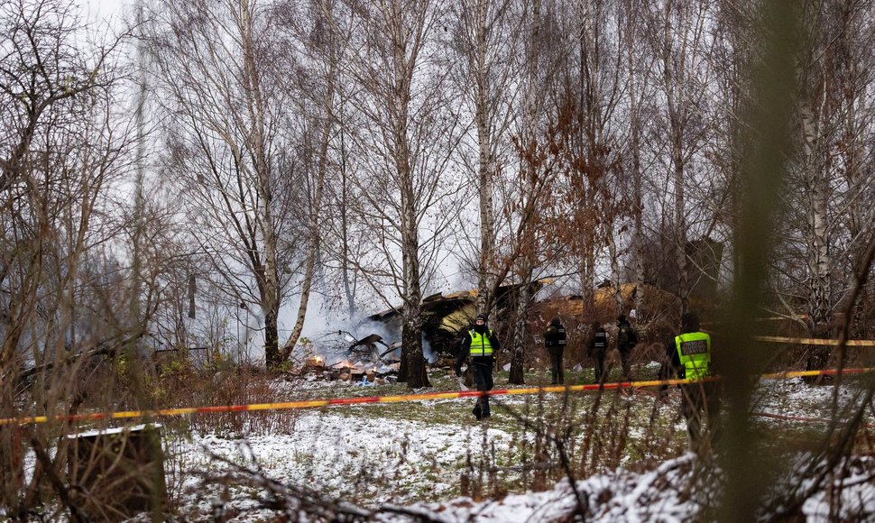 Vilniuje šalia gyvenamojo namo nukrito lėktuvas