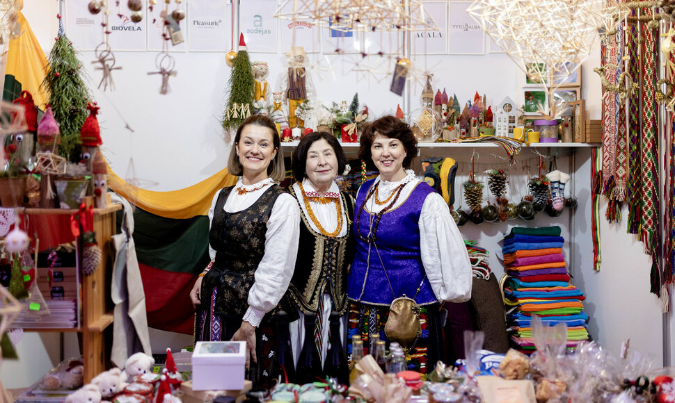 22-osios Tarptautinės Kalėdų labdaros mugės atidarymas