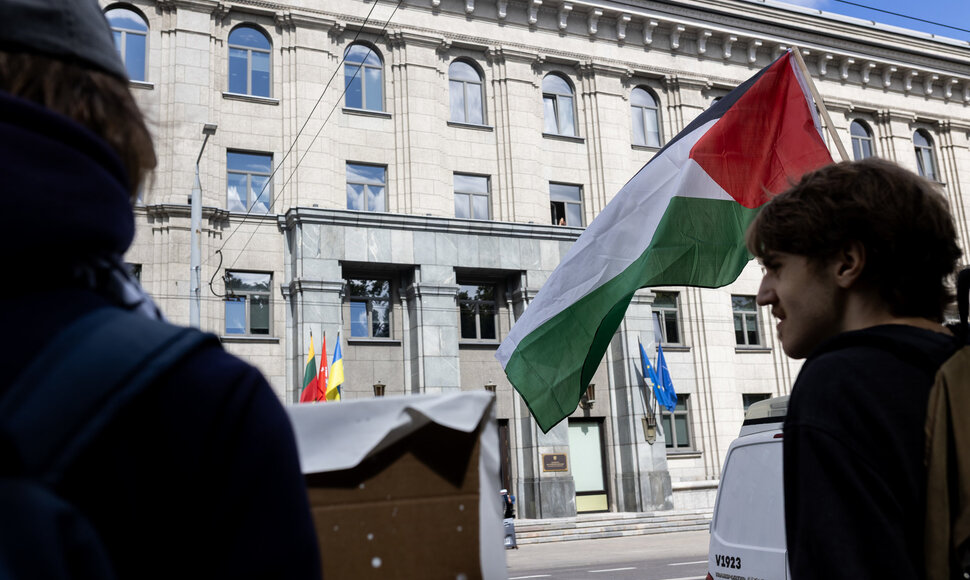 Mitingas prie&scaron; Izraelio užsienio reikalų ministro vizitą Lietuvoje