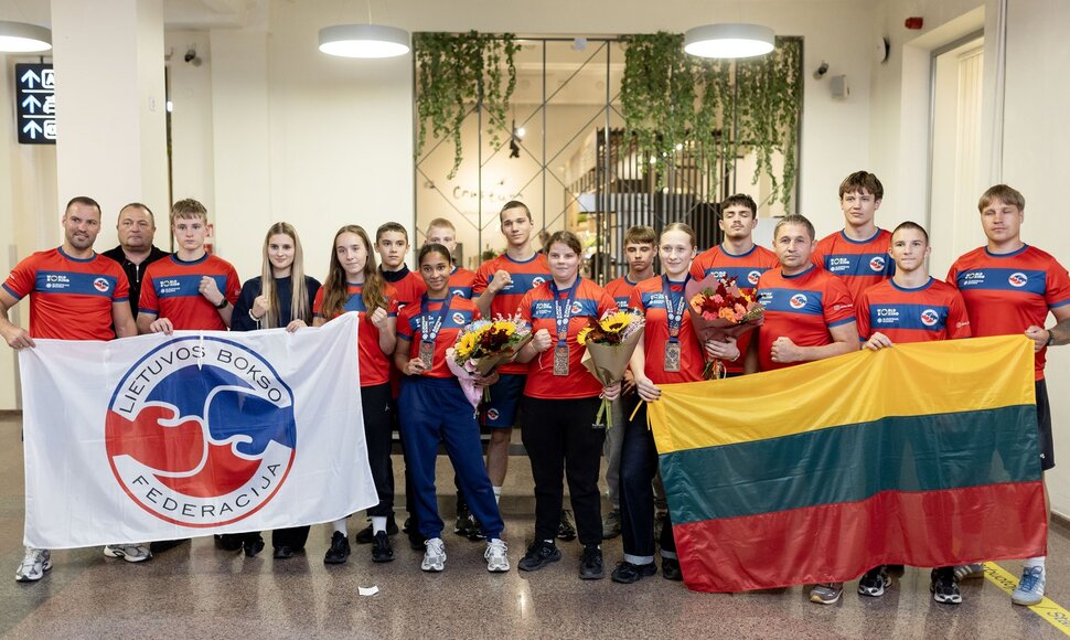 Lietuvos jaunių bokso rinktinės pasitikimas Vilniaus oro uoste