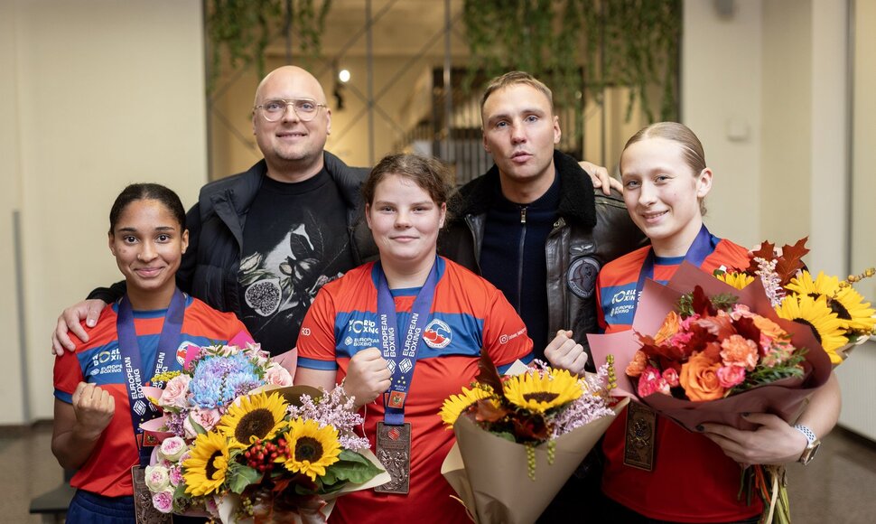 Lietuvos jaunių bokso rinktinės pasitikimas Vilniaus oro uoste