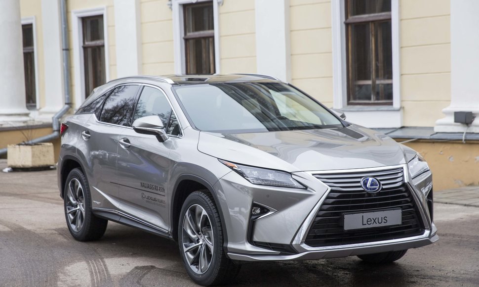 „Lexus RX450h“